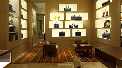 louis vuitton riyadh hours.